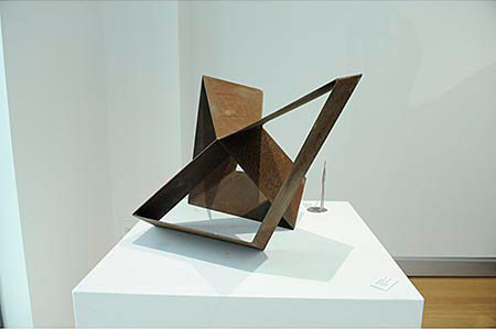 Angular steel sculpture maquette 