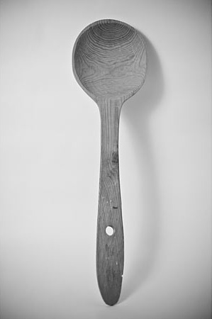 Black and white print of a wooden spoon 